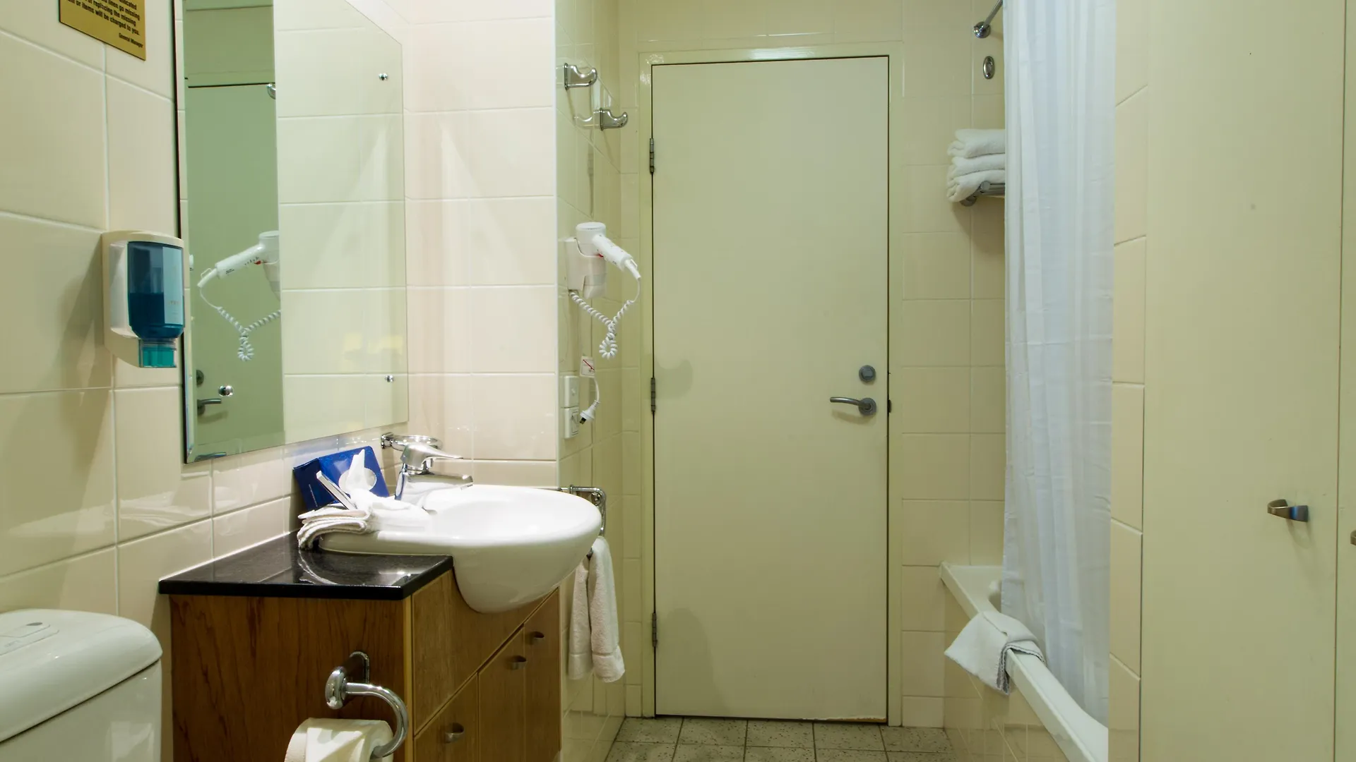 Aparthotel Nesuto Canberra